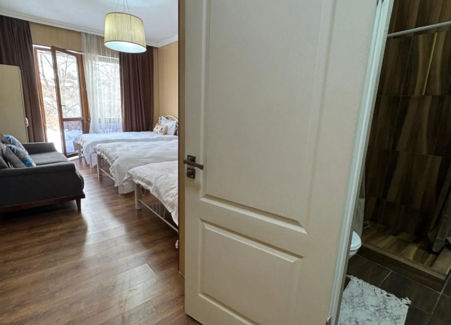 Nomad777 Apartment Almaty Homestay